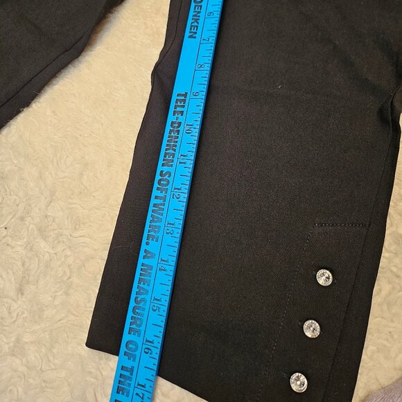 89th Madison Women's Black Capri Pants Size: 8 - Picture 6 of 8